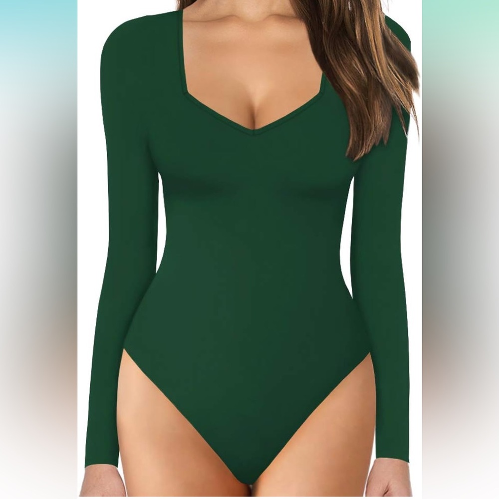 MANGOPOP Sweetheart V Neck Bodysuit, Size L, NWOT, never worn